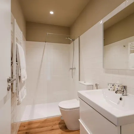 Estacao De Mosteiro, Next Stop - By Rowdhouses Apartment *