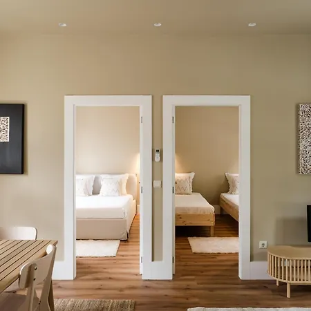 Estacao De Mosteiro, Next Stop - By Rowdhouses