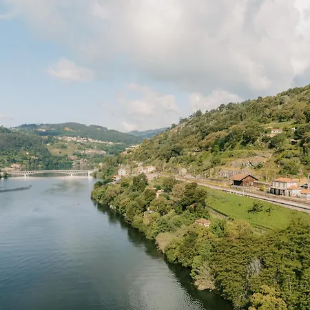 Apartment Estacao De Mosteiro, Next Stop - By Rowdhouses