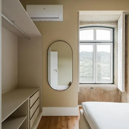 Apartament Estacao De Mosteiro, Next Stop - By Rowdhouses