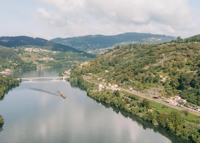 Estacao De Mosteiro, Next Stop - By Rowdhouses ヒーバ・ドウロ