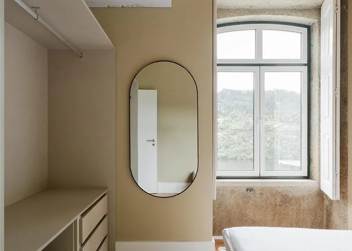 Apartment Estacao De Mosteiro, Next Stop - By Rowdhouses