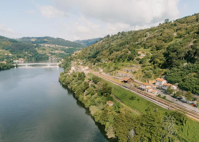 Estacao De Mosteiro, Next Stop - By Rowdhouses ヒーバ・ドウロ