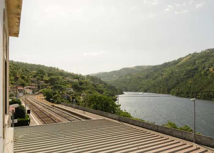 アパート Estacao De Mosteiro, Next Stop - By Rowdhouses *