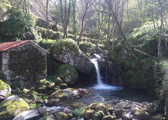 Apartment Estacao De Mosteiro, Next Stop - By Rowdhouses